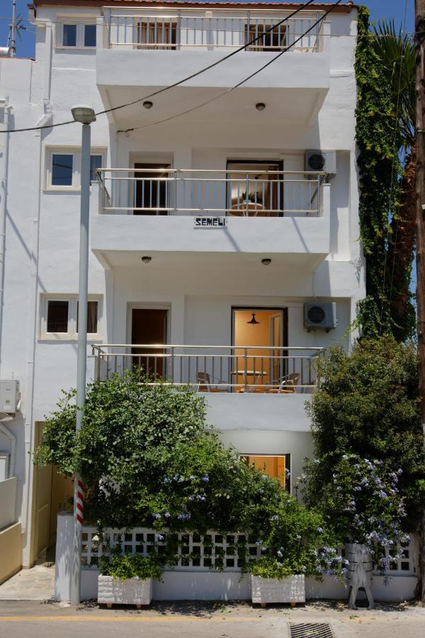 Semeli Stalis Apartments מראה חיצוני תמונה